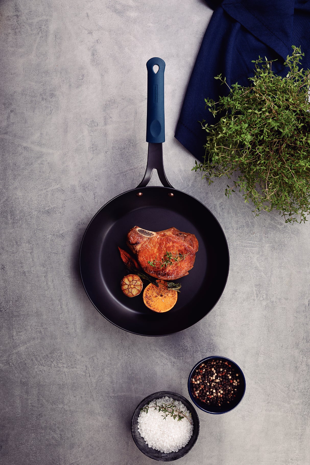 Professional Iron Frying Pan, 26cm, 1.7L