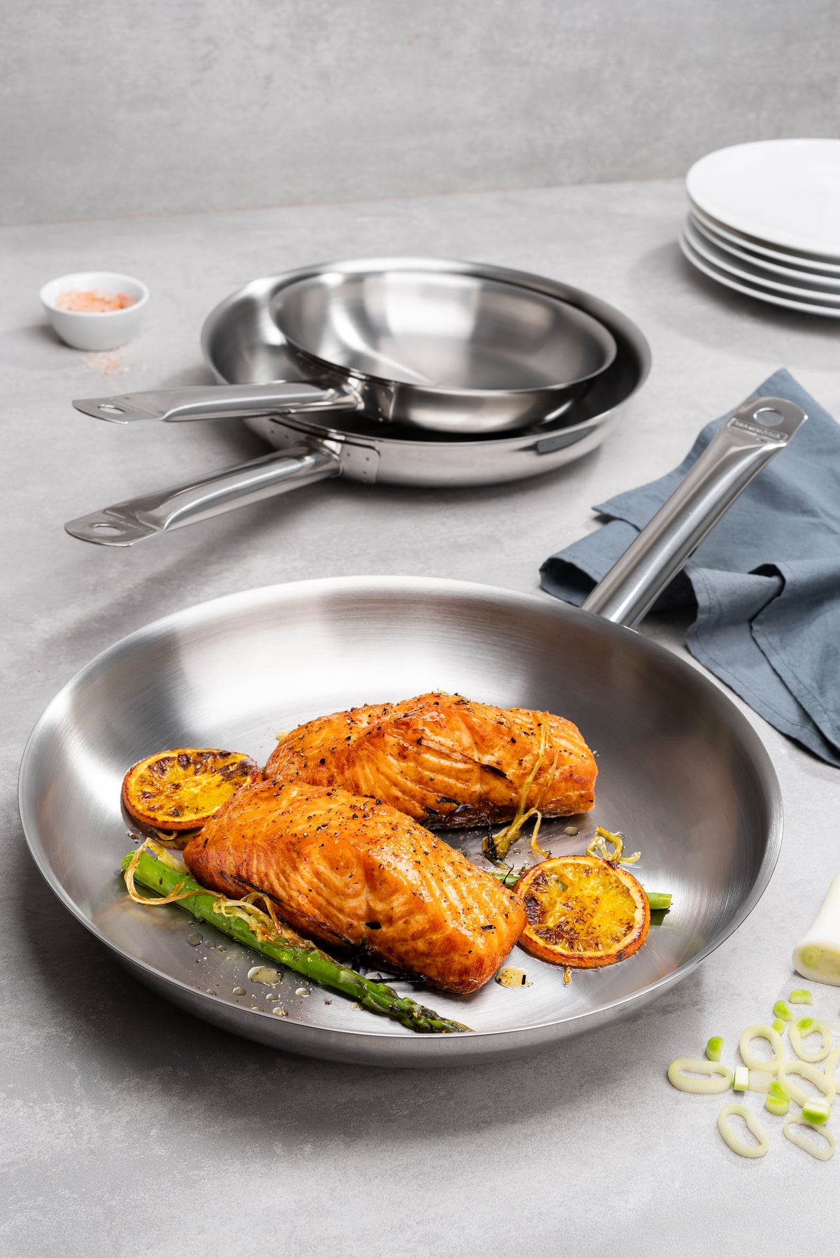 Professional Tri-Ply Base Shallow Frying Pan, 26cm, 2.2L