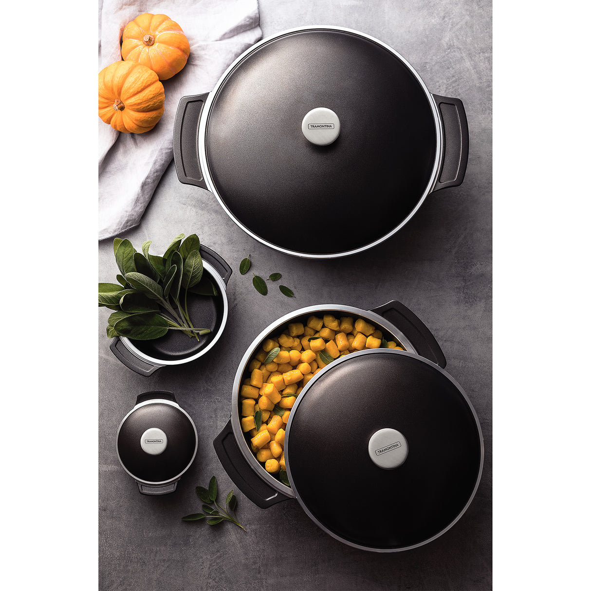 Lyon Black Casserole, 24cm, 3.7L