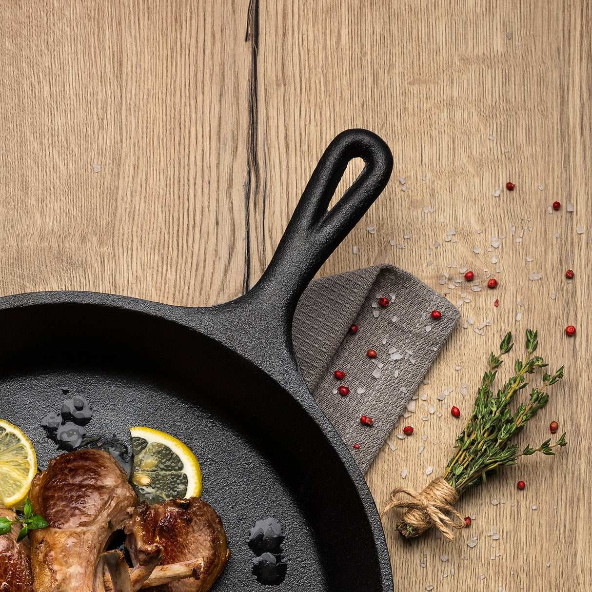 Pre-Seasoned Cast Iron Skillet Pan, 30cm
