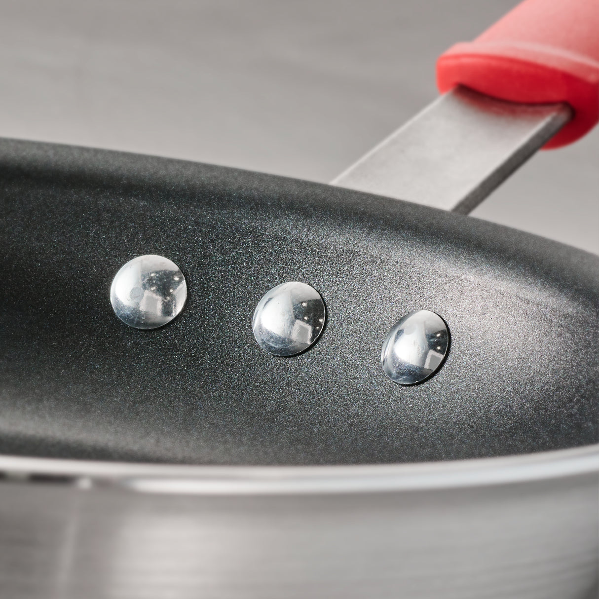 Professional Non-Stick Aluminium Frying Pan, 30cm, 3L