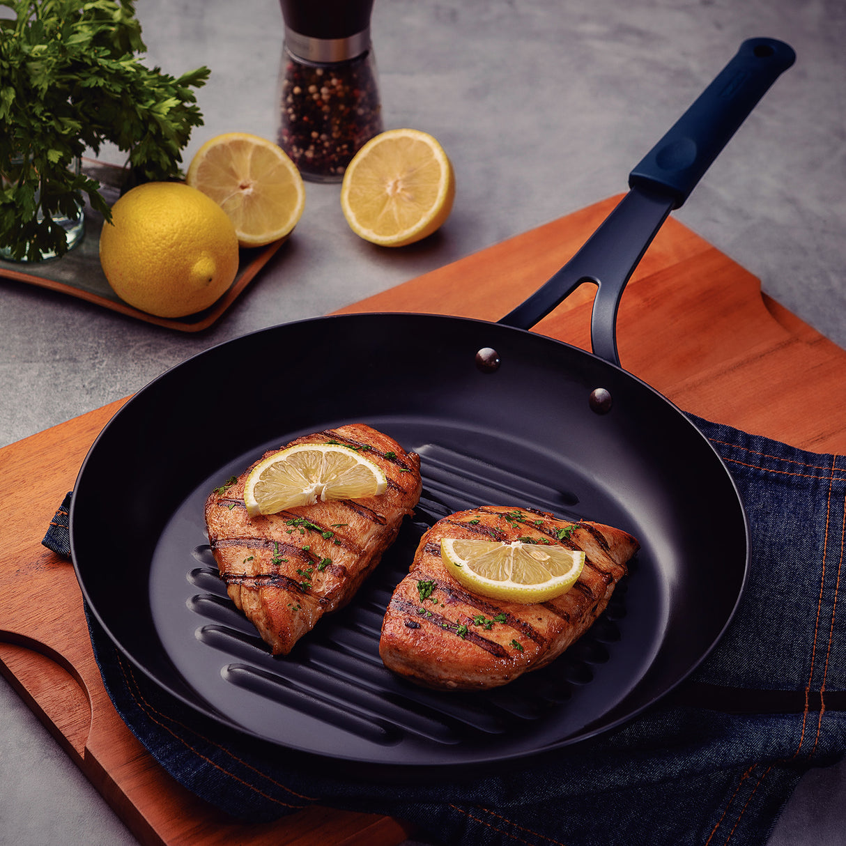 Professional Iron Skillet Grill, 30cm, 2.4L